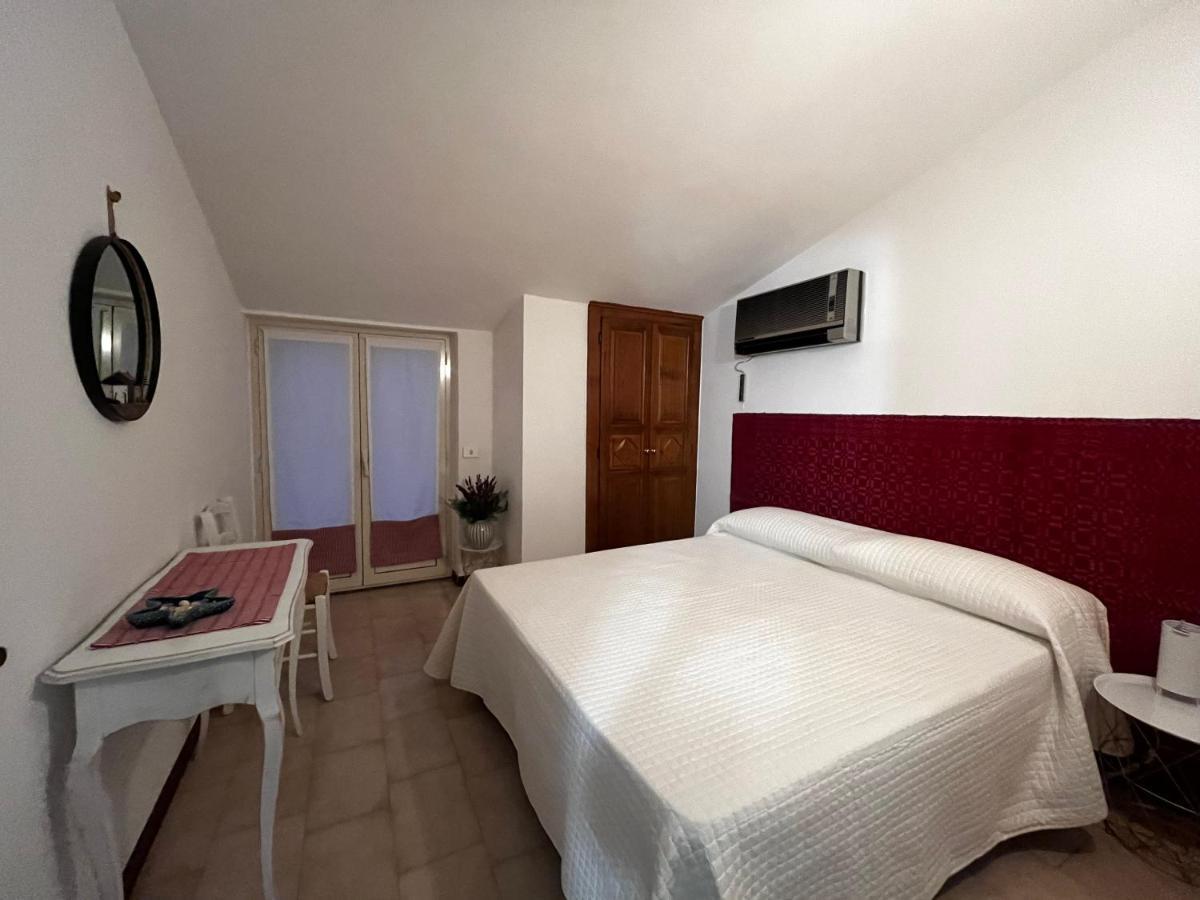 Cala Gonone Holiday Flats المظهر الخارجي الصورة